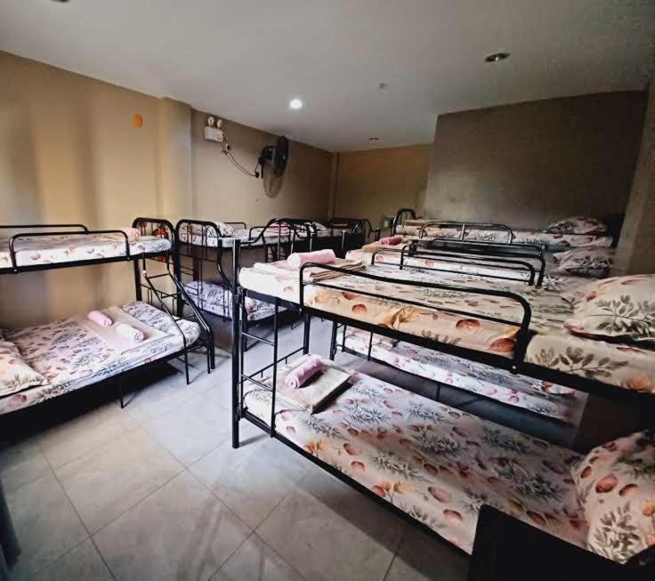 2020 Travelers Inn Dumaguete City Eksteriør bilde