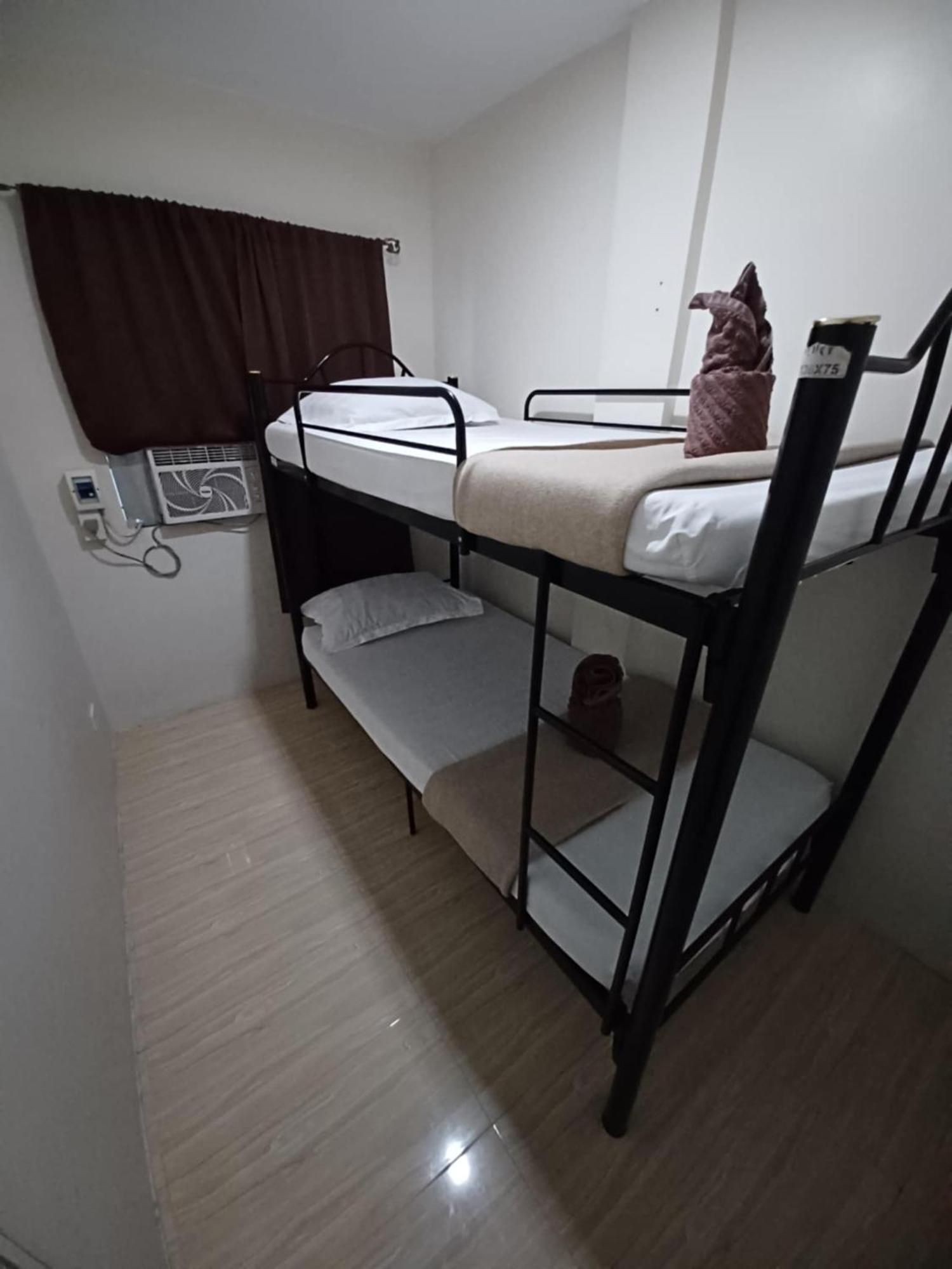 2020 Travelers Inn Dumaguete City Eksteriør bilde