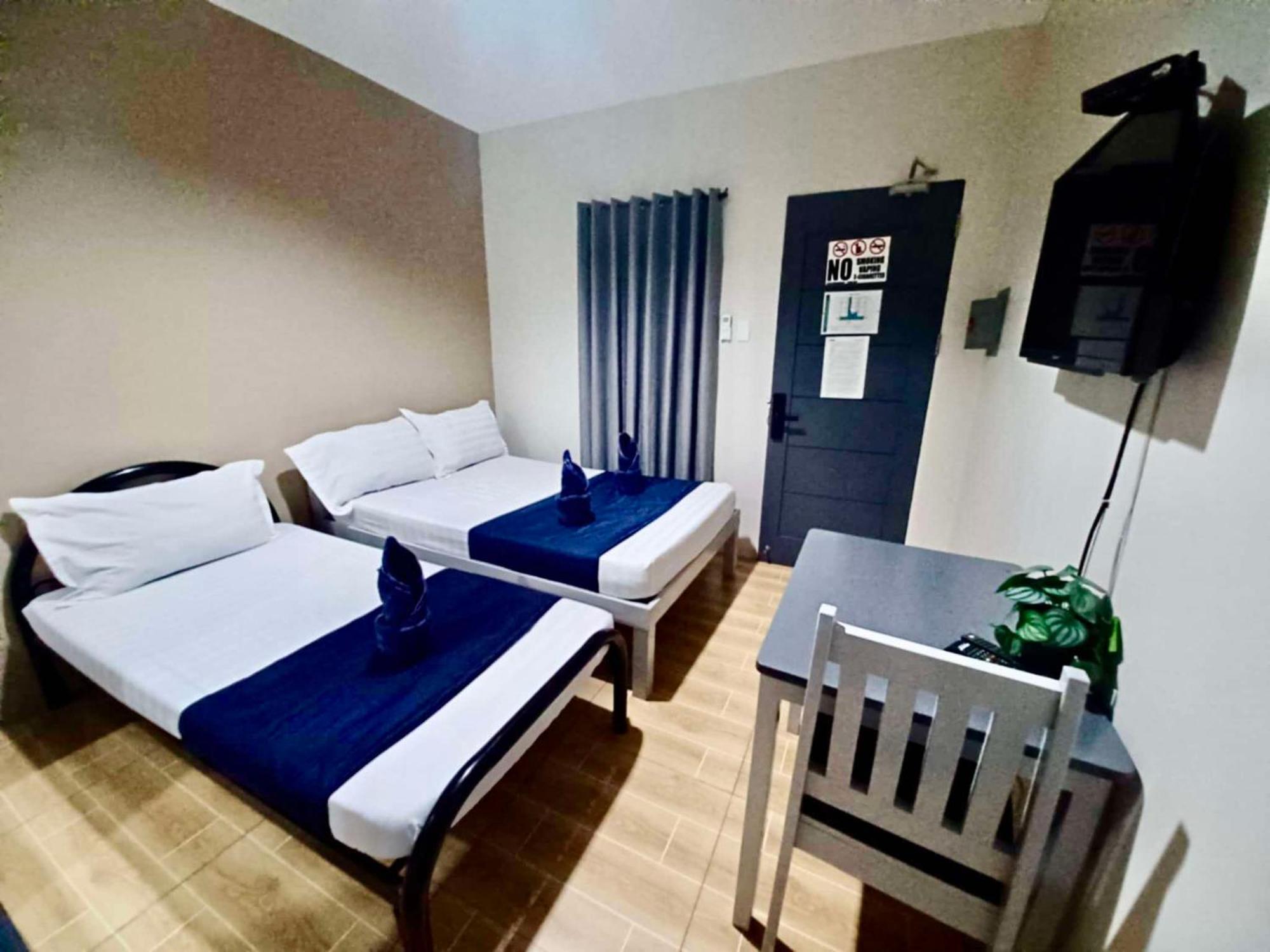2020 Travelers Inn Dumaguete City Eksteriør bilde