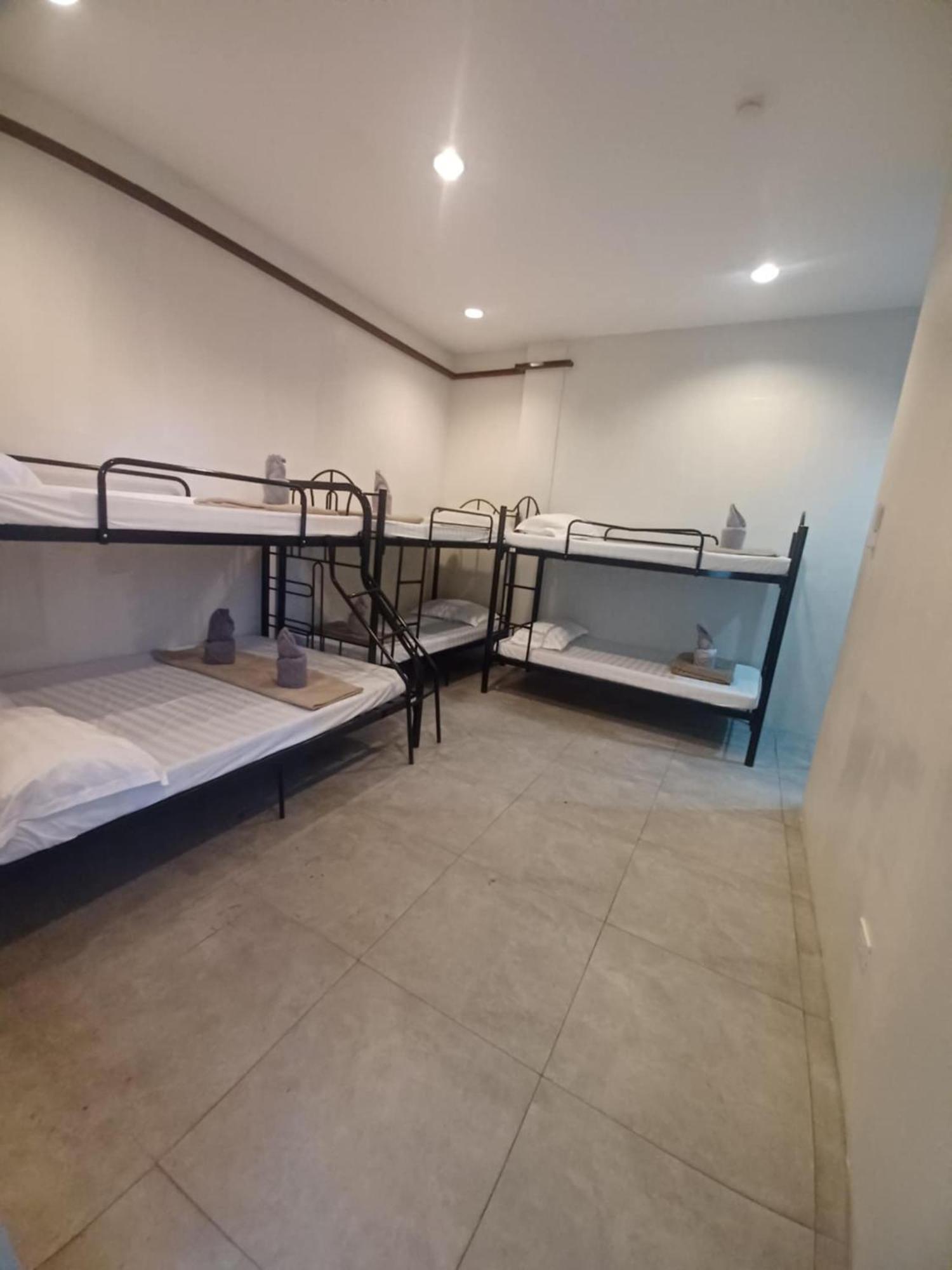 2020 Travelers Inn Dumaguete City Eksteriør bilde
